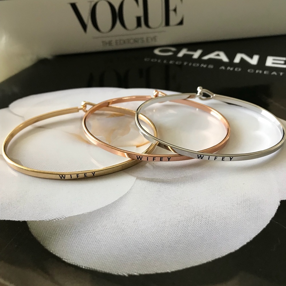 Wifey Message Bracelet